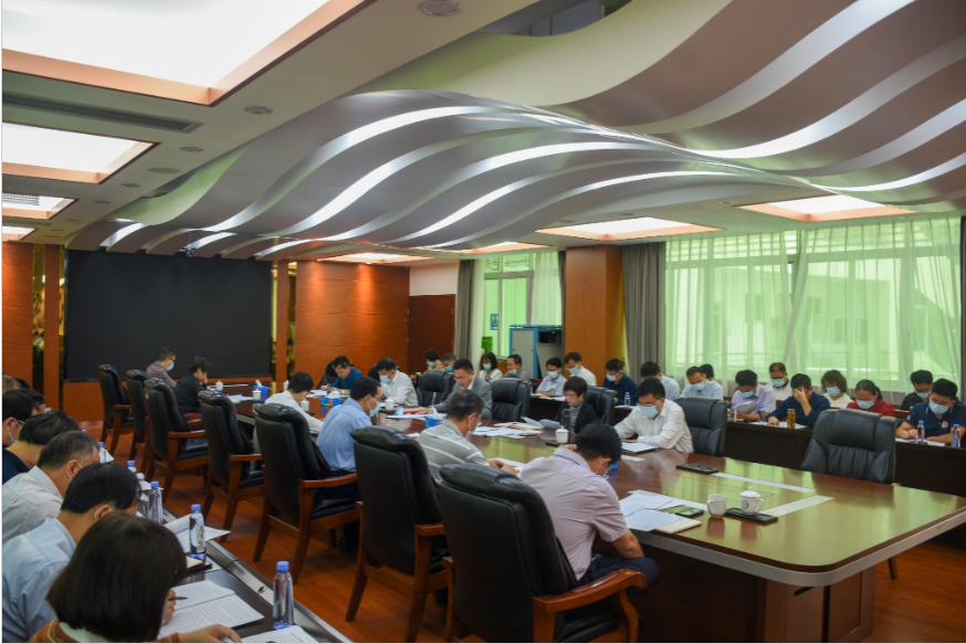 bevictor伟德官网召开党委理论学习中心组扩大会